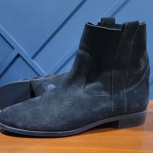 Brand new Gianna Bini booties